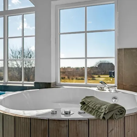 Large 16-person With Pool, Hot Tub And Sauna Nyaraló Ulfborg