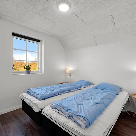 Large 16-person With Pool, Hot Tub And Sauna, Holiday home