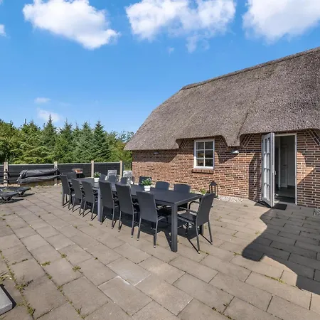 Large 16-person With Pool, Hot Tub And Sauna Ulfborg